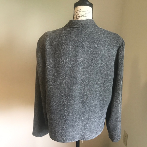 Women’s Long Sleeve Blazer - Picture 4 of 9